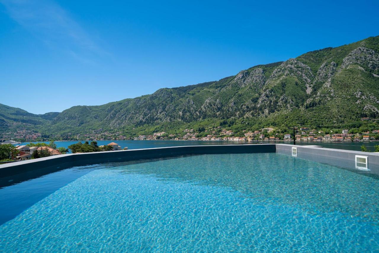 C Group Apartments Kotor Bagian luar foto