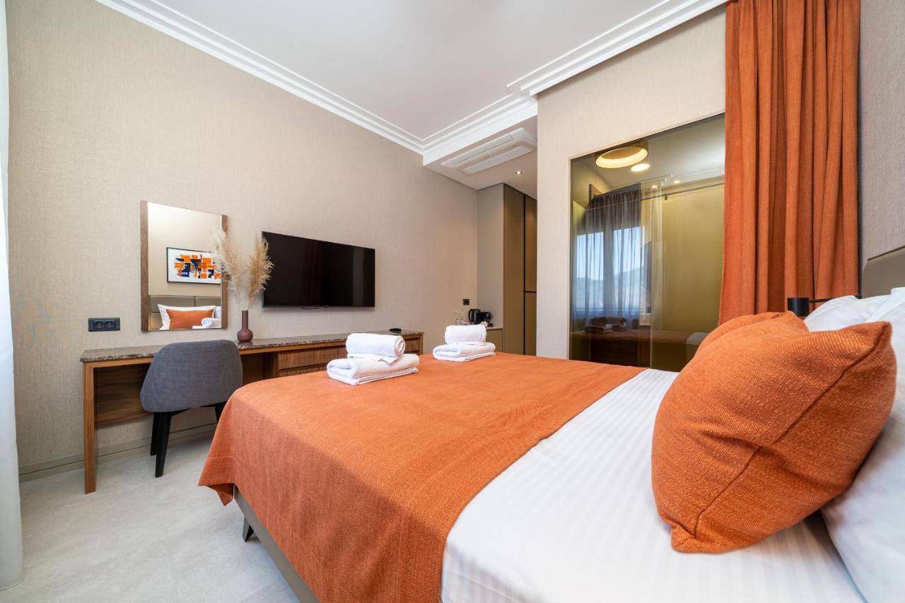 C Group Apartments Kotor Bagian luar foto
