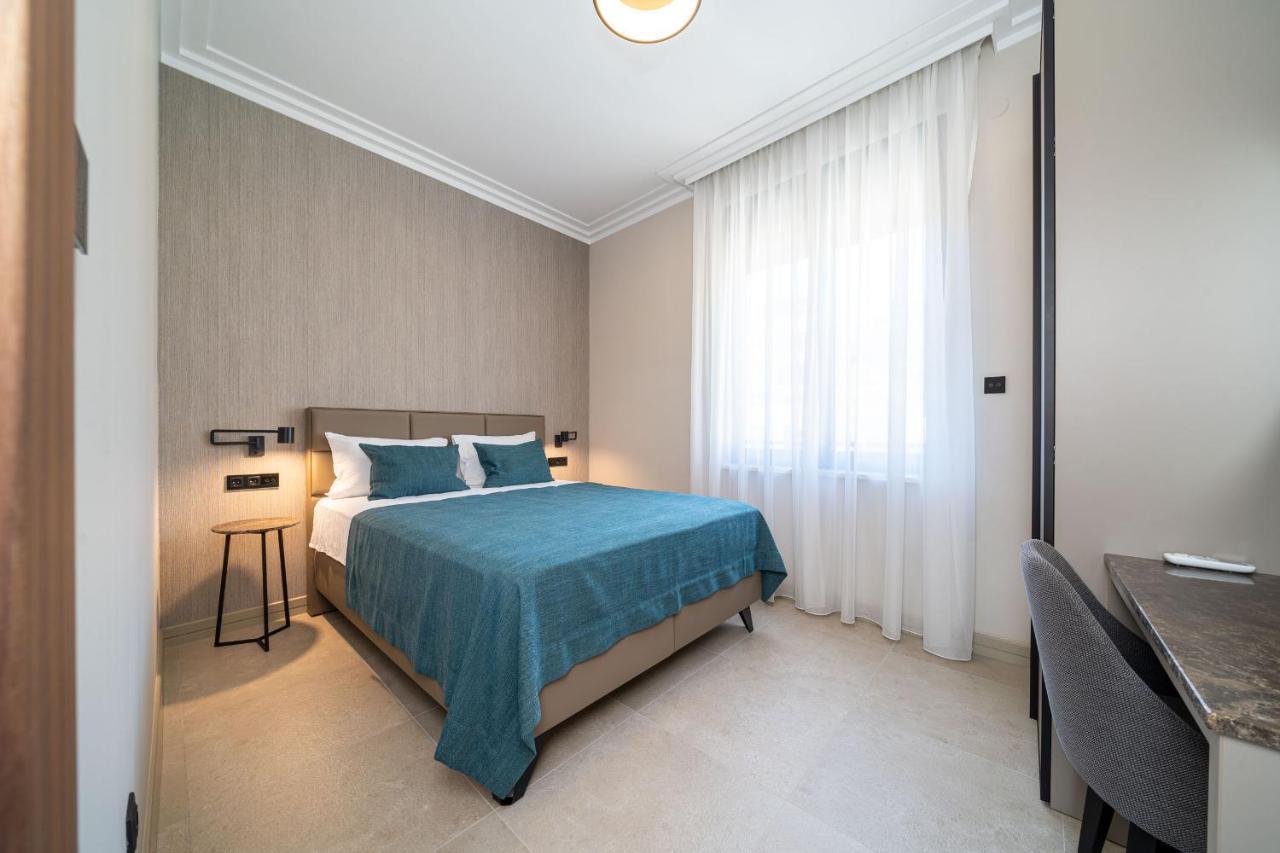 C Group Apartments Kotor Bagian luar foto