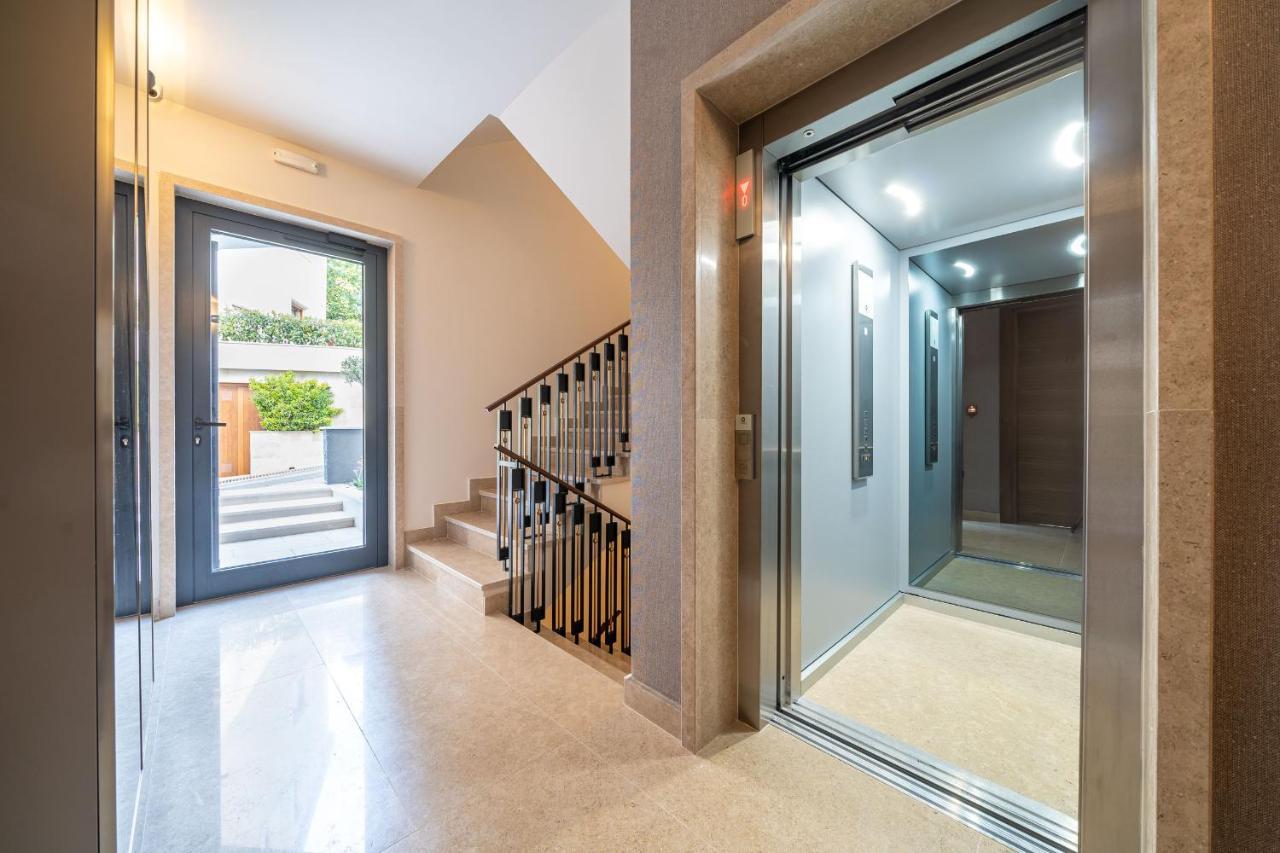 C Group Apartments Kotor Bagian luar foto